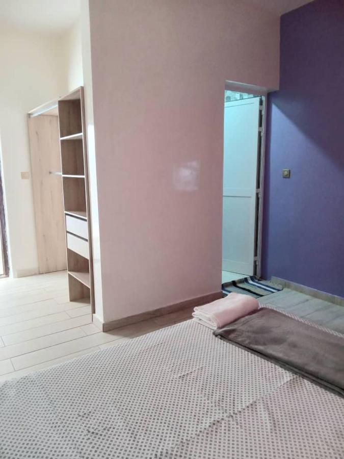 Residence Marie France Mendy Toubab Dialao Kültér fotó