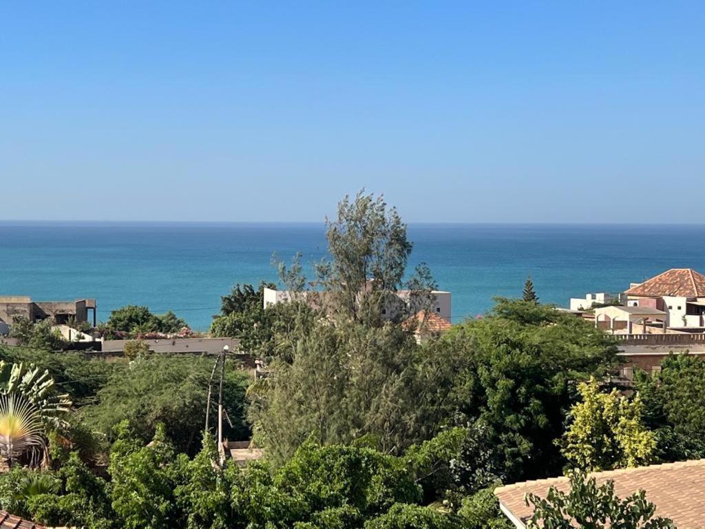 Residence Marie France Mendy Toubab Dialao Kültér fotó
