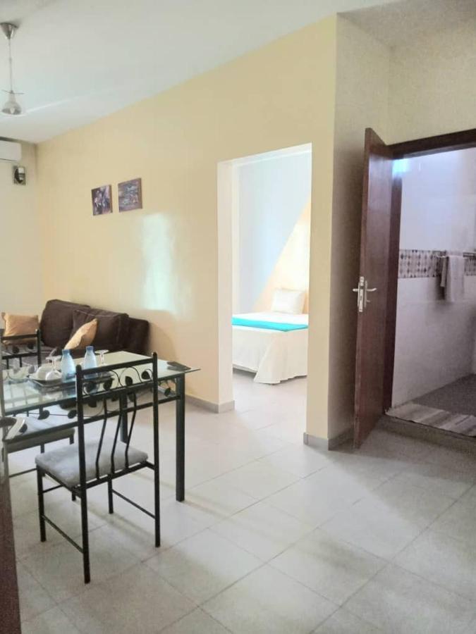 Residence Marie France Mendy Toubab Dialao Kültér fotó