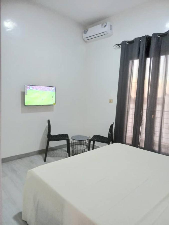 Residence Marie France Mendy Toubab Dialao Kültér fotó